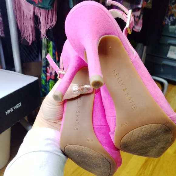 Kelly & Katie Pink Slingback Heels - Picture 4 of 10